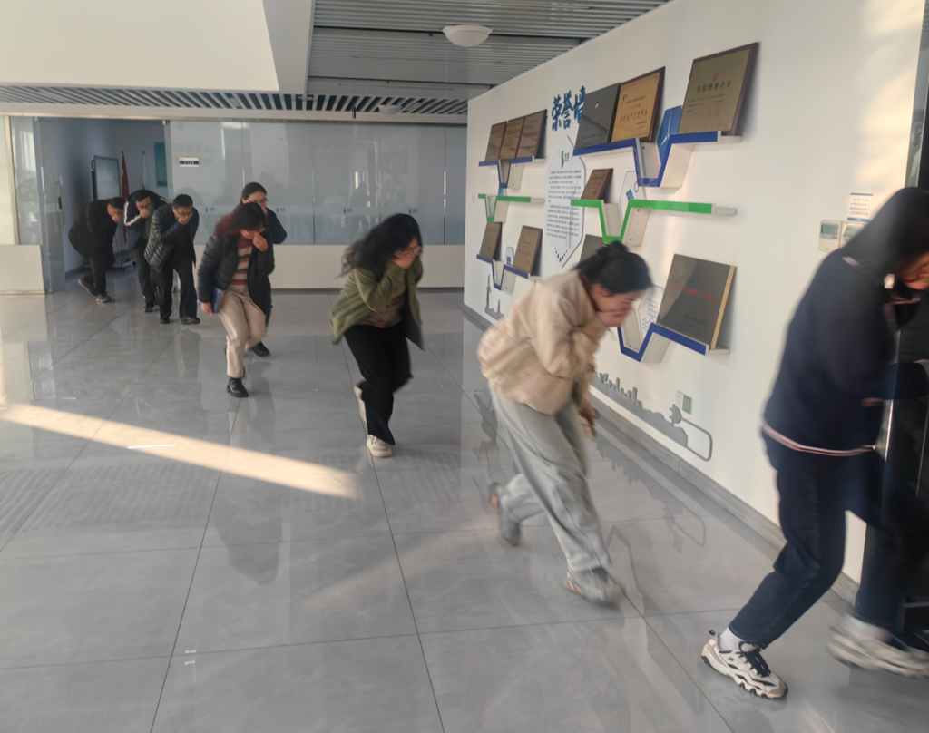 1733796042335873.png 奥翔演练_副本.png