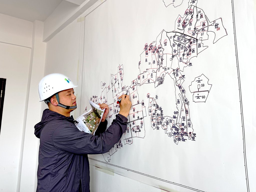 1785727477159986.jpg 赵凯_副本.jpg